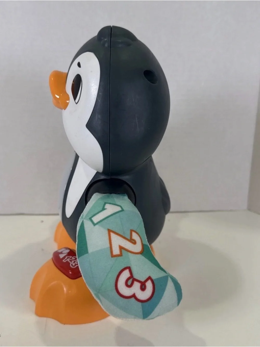 Fisher-Price Linkimals Cool Beats Penguin Musical Learning Toy Model GXX17